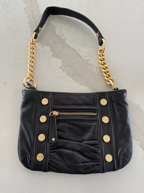 B Makowski leather shoulder bag.